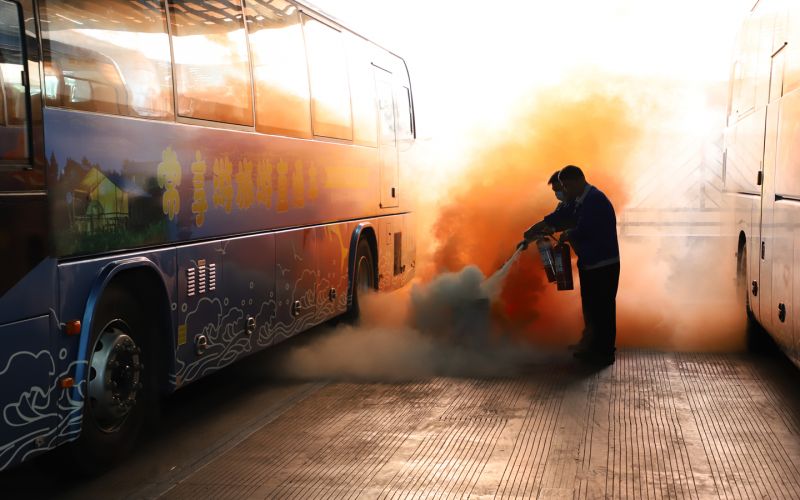 常運(yùn)集團(tuán)開(kāi)展電動(dòng)車充電站消防應(yīng)急演練
